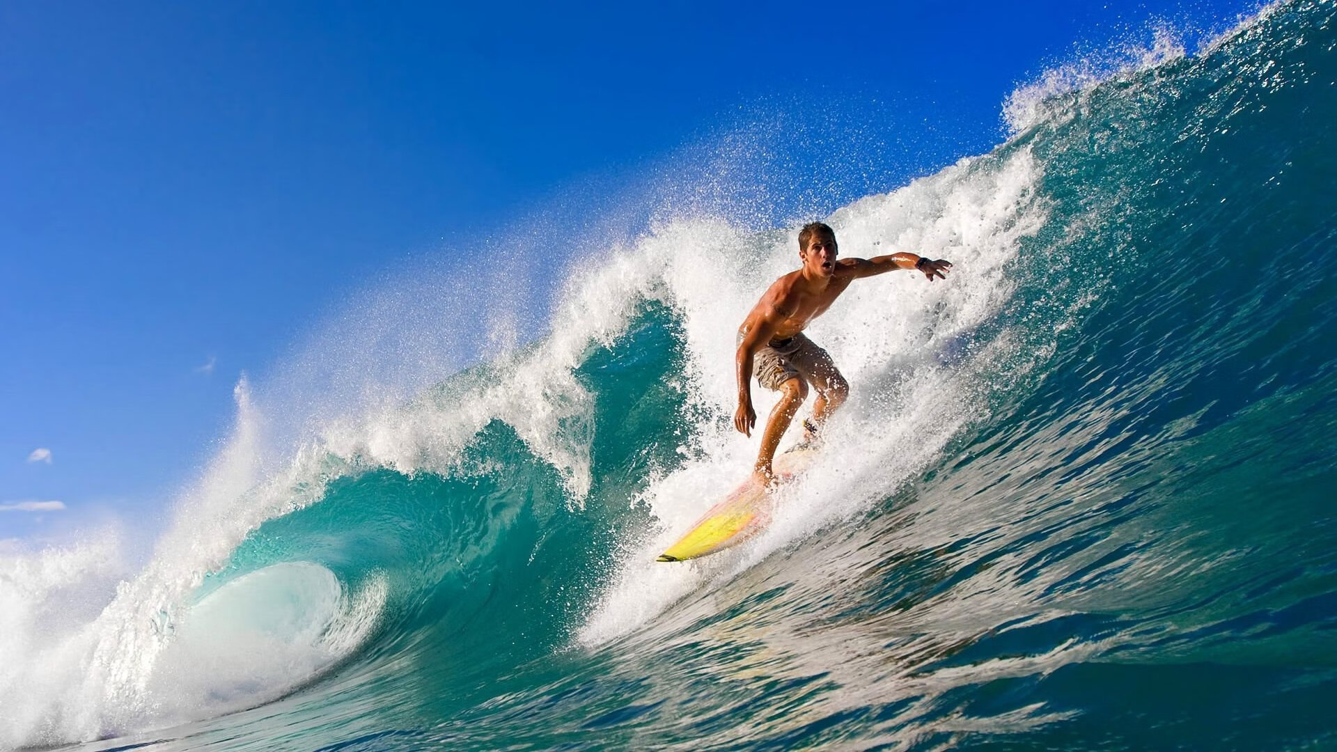 城市荧光夜跑音乐派对 运动与潮流文化碰撞